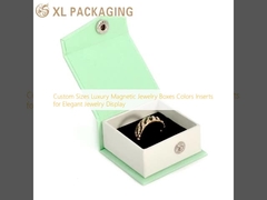 Op maat gemaakte groottes Luxe Magnetische Juwelen Dozen Kleuren Inzet voor Elegante Juwelen Display
