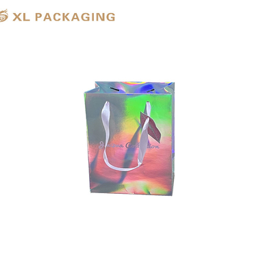 kopen XL Verpakking Gepersonaliseerde Papieren Cadeautassen Met Handvatten Op Maat Gemaakte Glanzende Winkeltassen Foliedruk Op Maat Logo Glans Laminering Stijlvolle Verpakking Voor Detailhandel Evenementen Merkeigen Cadeaus online vervaardiging