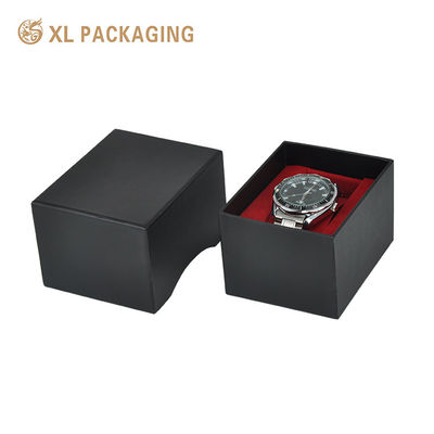 kopen Matte zwarte horloge cadeaubon met rood gevlochten kussen en stijve deksel- en basisconstructie voor veilige opslag online vervaardiging