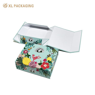Opvouwbare geschenkdoos van gerecycled karton met aangepaste tropische bloemenprint en verborgen magnetische sluiting