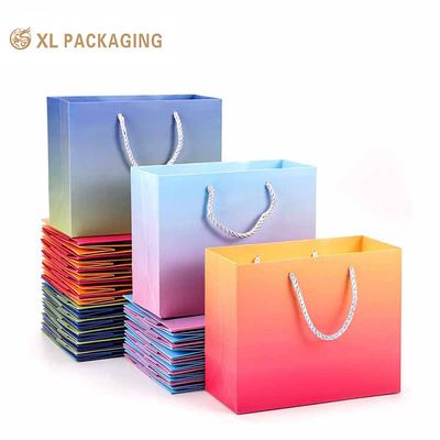 Custom Packaging Bag Luxe Matte Gift Shopping Paper Bag Met Logo Voor Kleding Juwelen Wijn