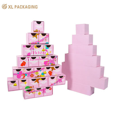 Aangepaste kerstboom vorm Advent kalender doos, 7 lagen structuur, 24pcs 350gsm roze kaarten laden, Matte afwerking voor nagellak & schoonheid cadeautje set
