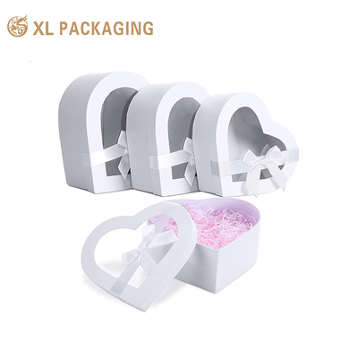 Custom wit rood roze karton hartvormig papier bloem karton sieraden chocolade cadeau verpakkingsdoos met helder raam
