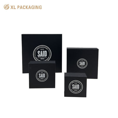 Custom Logo Magnetische Sluiting Chocoladedoos met Linnen-Textuur Papier en Die-Cut Multi-Sleuf Inzetstuk voor Premium Sigarenverpakking