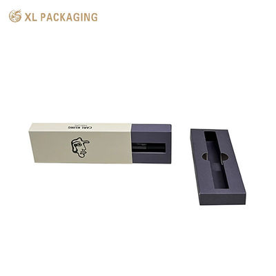 Perfume doos met 350 gram wit kraftpapier en speciaal gesneden papier met matte laminaat