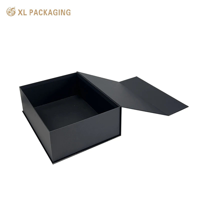 Op maat gemaakte zwarte papieren doos Verpakking Wit logo Magnetische cadeaubon Emboss Magnetische papieren dozen Voor cadeaubon