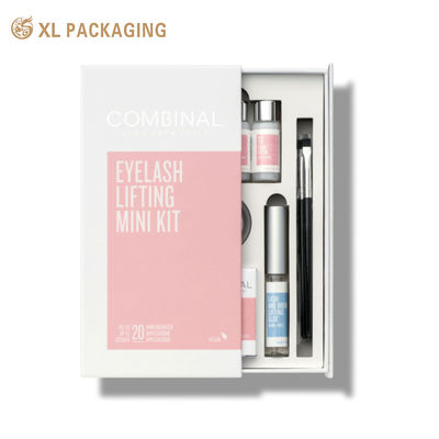 Op maat gedrukt luxe cadeaubon met gouden folie stempel en fluwelen bekleding voor cosmetische verpakkingen